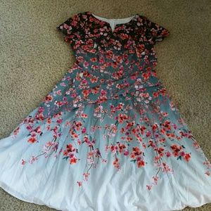 Really Pretty Sun-dress With Pockets! by Eshakti